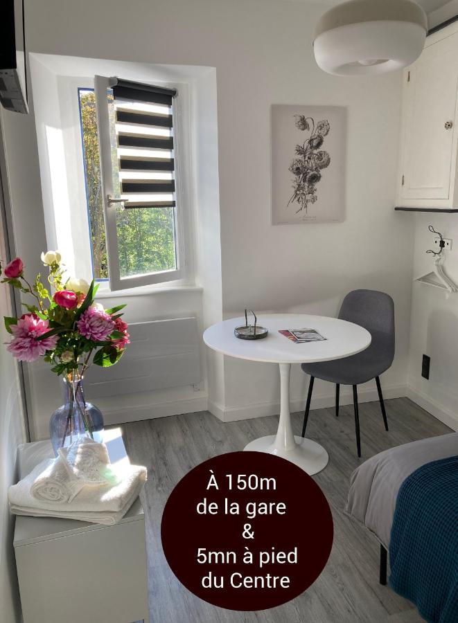 Aux 4 Logis Appart-Hotel - Studio Le Flore - Petit Dejeuner Inclus 1Ere Nuit Foix Exterior photo